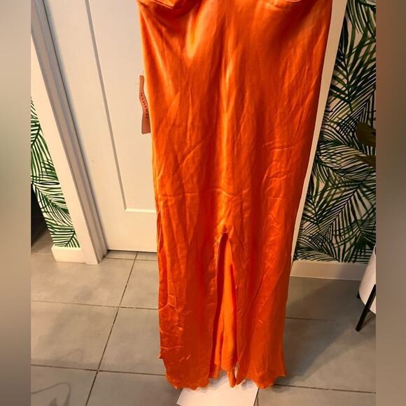 Bardot Ambroise One Shoulder Satin Dress in Burnt Orange NWT Large - Picture 4 of 12